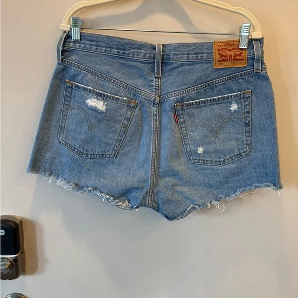 Denim Distressed Levi’s Shorts - Picture 2 of 3